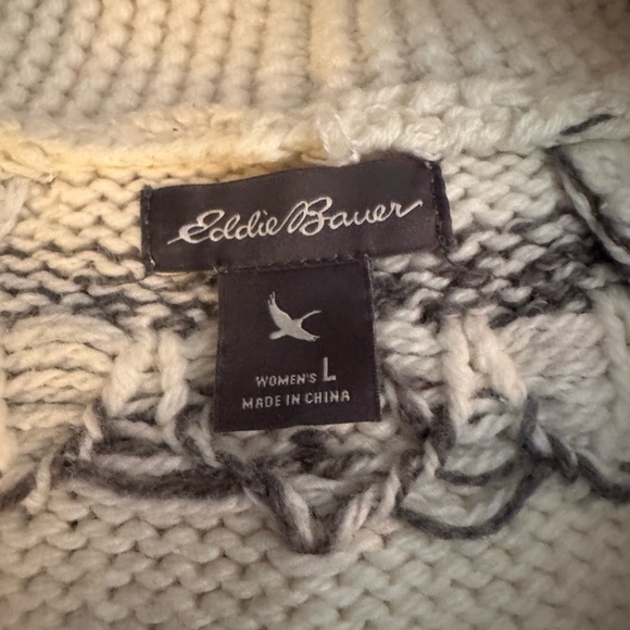 Eddie Bauer Women’s Beige and Brown Zip-Up Sweater - Picture 3 of 7